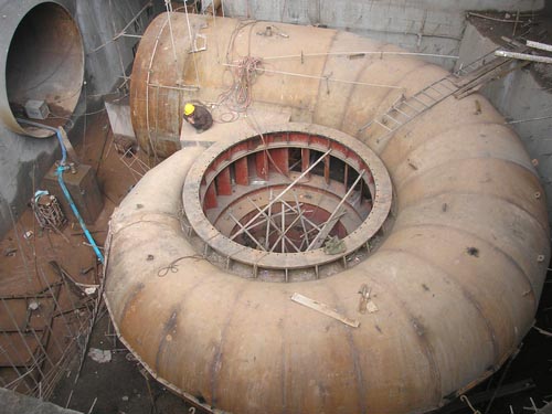 葛洲坝水轮机的蜗壳 